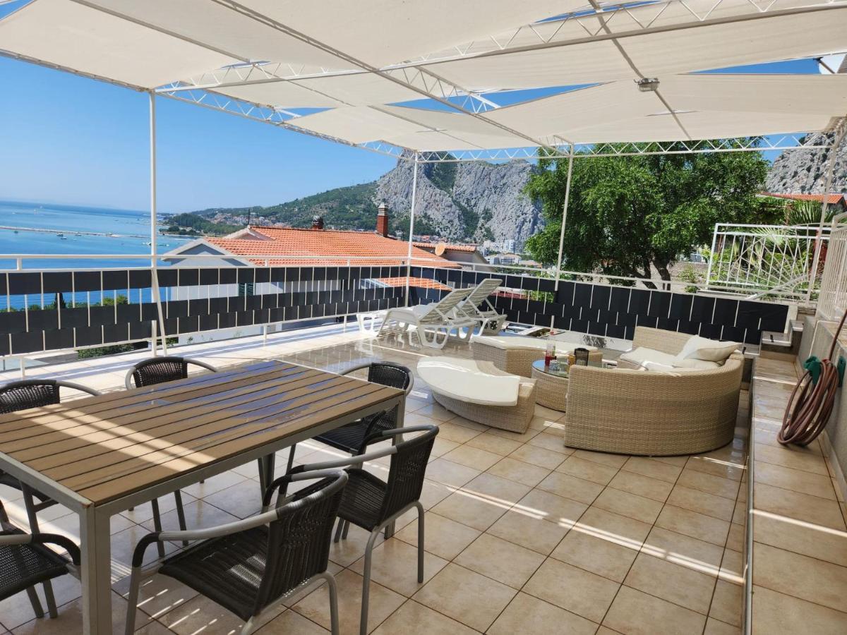 Apartment Vista Omis Exterior photo